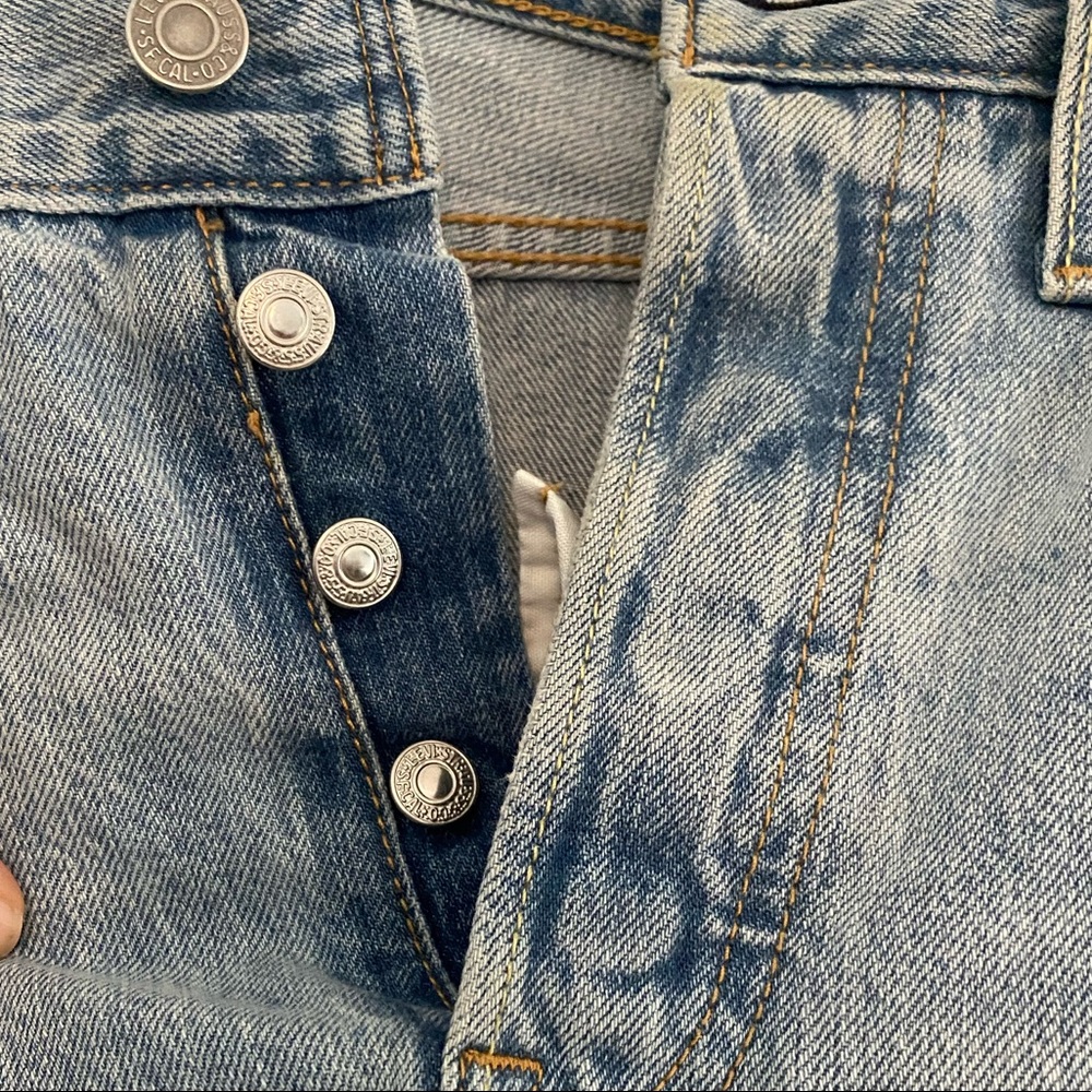LEVI aritzia high waisted jeans - Picture 3 of 4